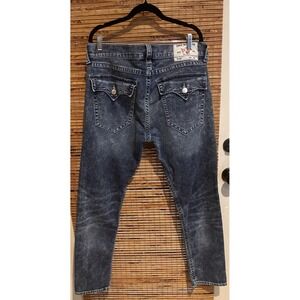 True Religion Jeans Mens 36x31 Relaxed Slim Distressed Medium Wash Stretch Geno
